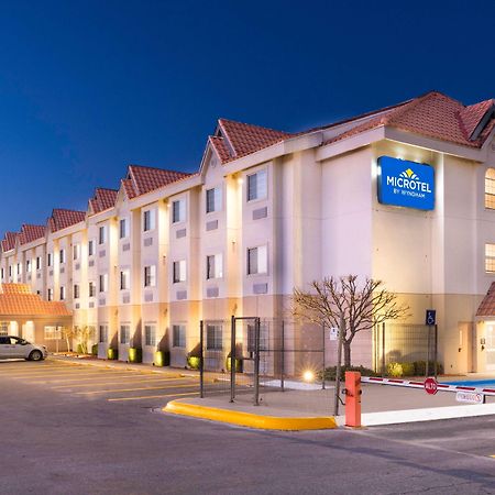 Microtel Inn & Suites By Wyndham Chihuahua Ngoại thất bức ảnh