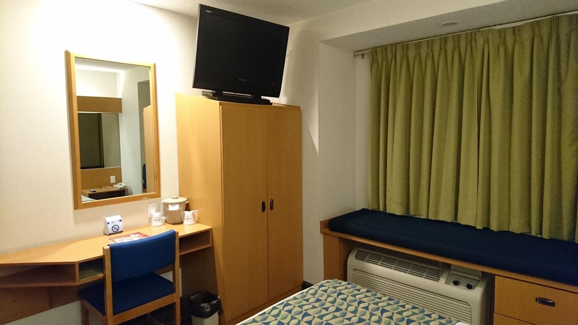Microtel Inn & Suites By Wyndham Chihuahua Ngoại thất bức ảnh