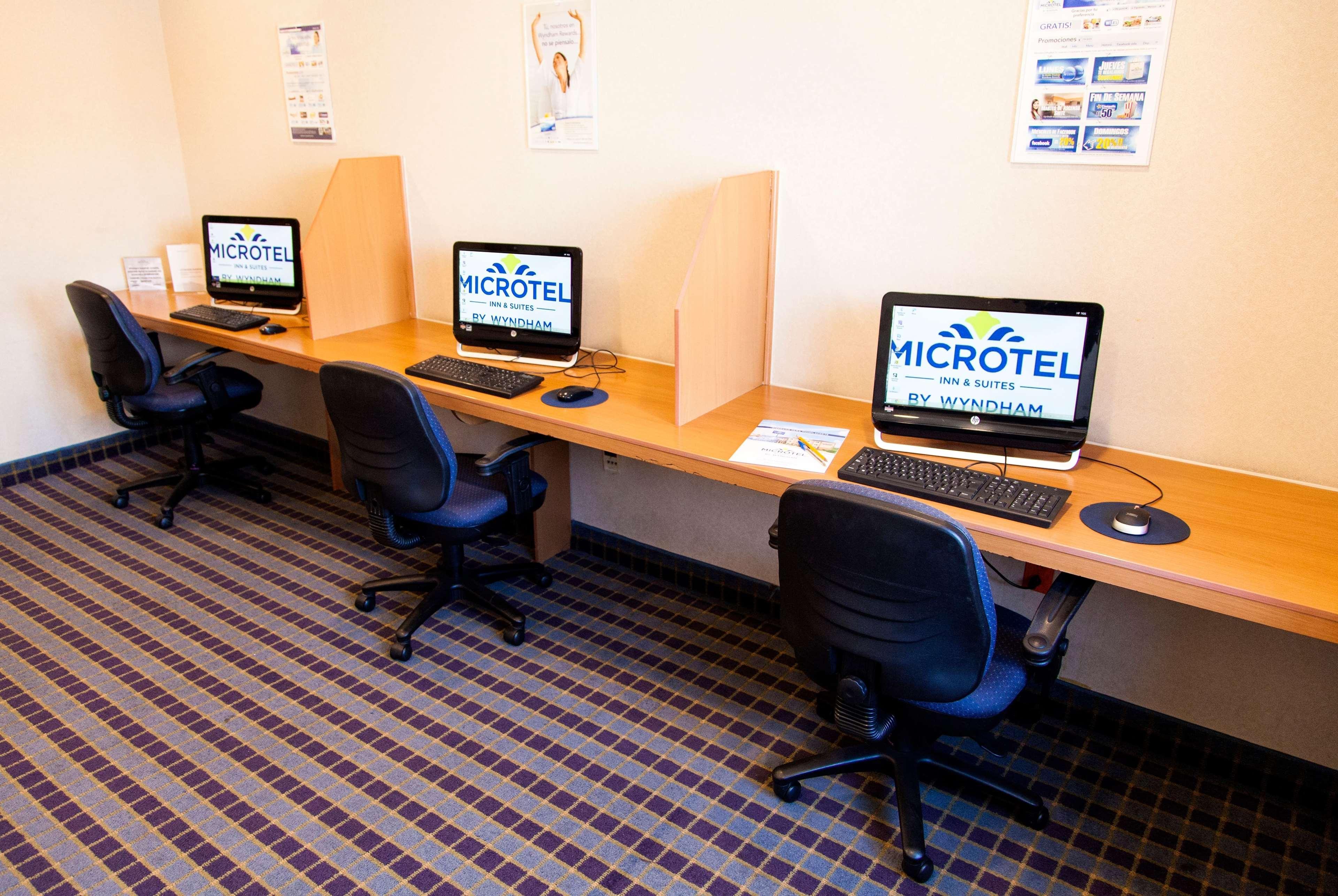 Microtel Inn & Suites By Wyndham Chihuahua Ngoại thất bức ảnh